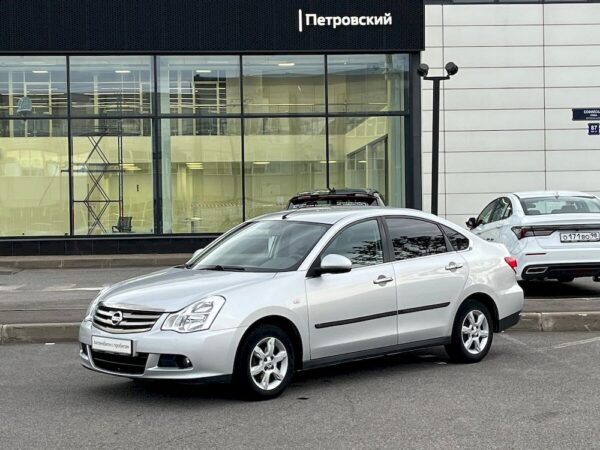 Nissan Almera для города и трассы: на что способен автомобиль?