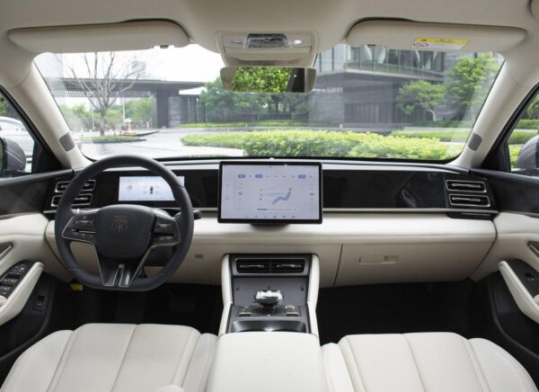 Зелёный компромисс по-китайски: как гибриды завоёвывают дороги Евразии